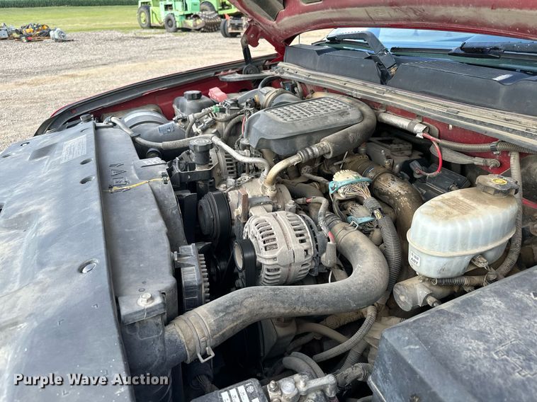 image for item MQ9306 2008 Chevrolet Silverado 3500HD  pickup truck