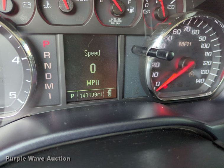 image for item MX9334 2015 Chevrolet Silverado 3500HD  Crew Cab utility bed pickup truck