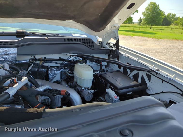 image for item MX9334 2015 Chevrolet Silverado 3500HD  Crew Cab utility bed pickup truck