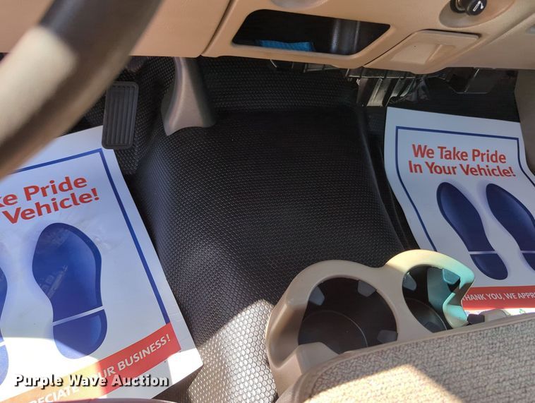 image for item MX9337 2005 Chevrolet Silverado 2500HD  utility bed pickup truck