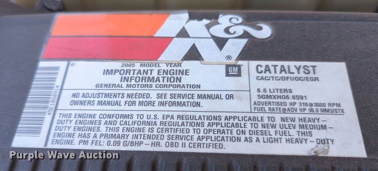 image for item MX9337 2005 Chevrolet Silverado 2500HD  utility bed pickup truck