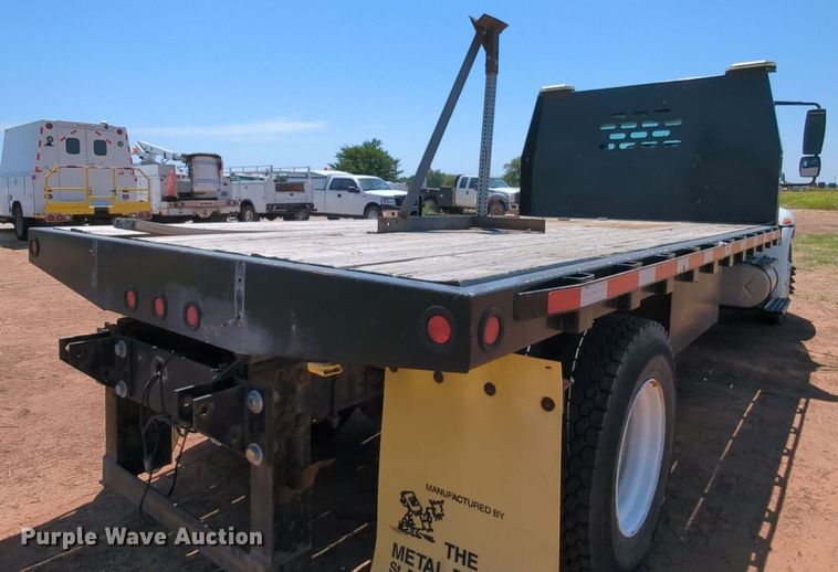 image for item MX9339 2011 International DuraStar 4300  flatbed truck