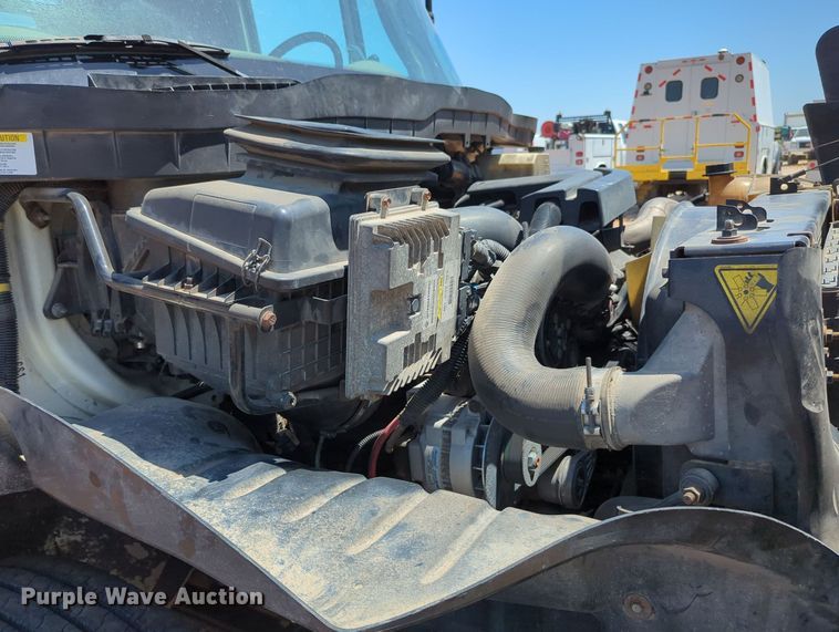 image for item MX9339 2011 International DuraStar 4300  flatbed truck