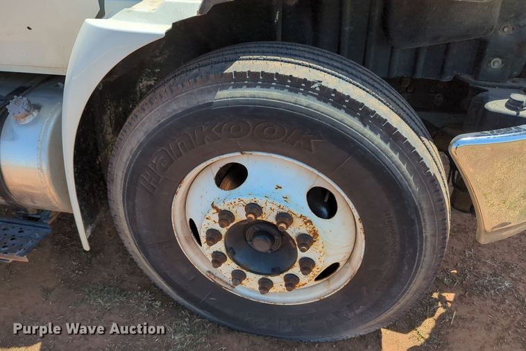 image for item MX9339 2011 International DuraStar 4300  flatbed truck