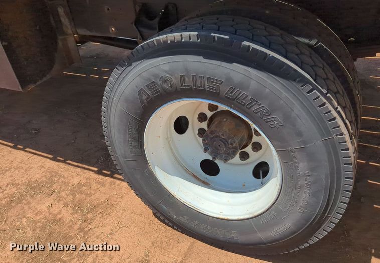 image for item MX9339 2011 International DuraStar 4300  flatbed truck