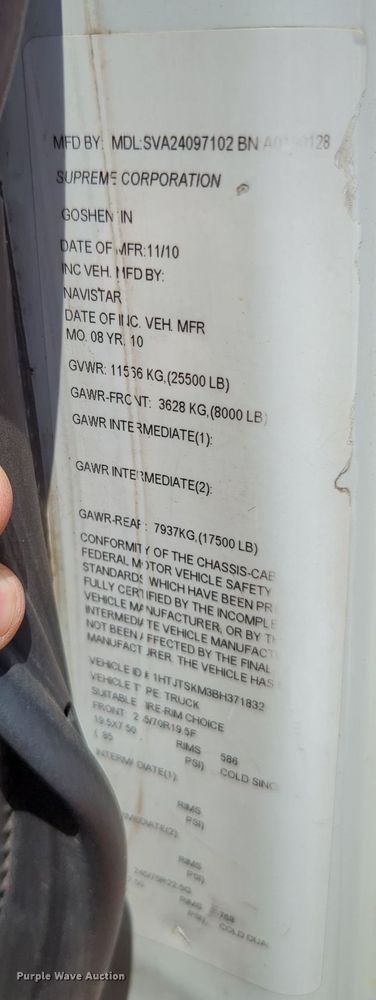 image for item MX9339 2011 International DuraStar 4300  flatbed truck