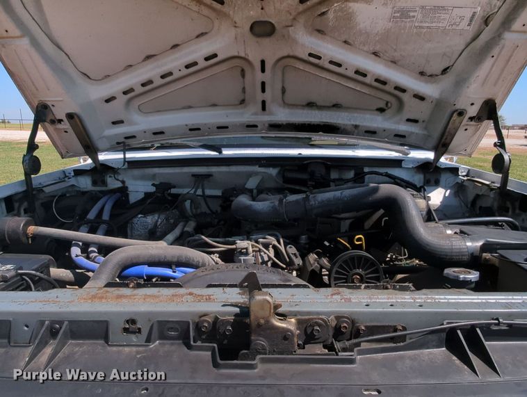 image for item MX9340 1990 Ford F350  flatbed pickup truck