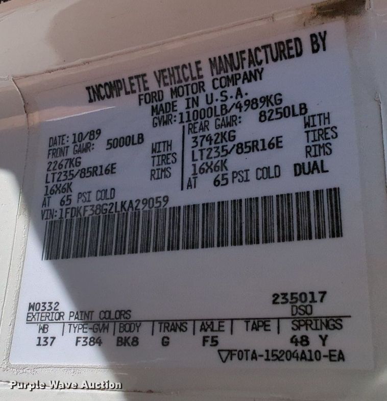 image for item MX9340 1990 Ford F350  flatbed pickup truck