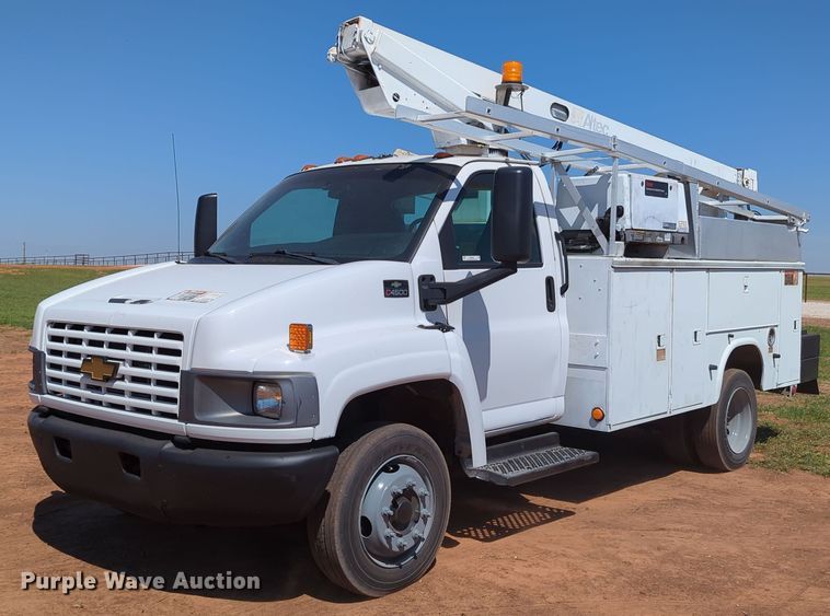 image for item MX9341 2005 Chevrolet C4500  bucket truck