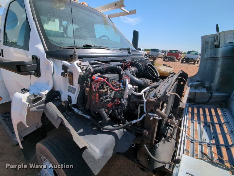 image for item MX9341 2005 Chevrolet C4500  bucket truck