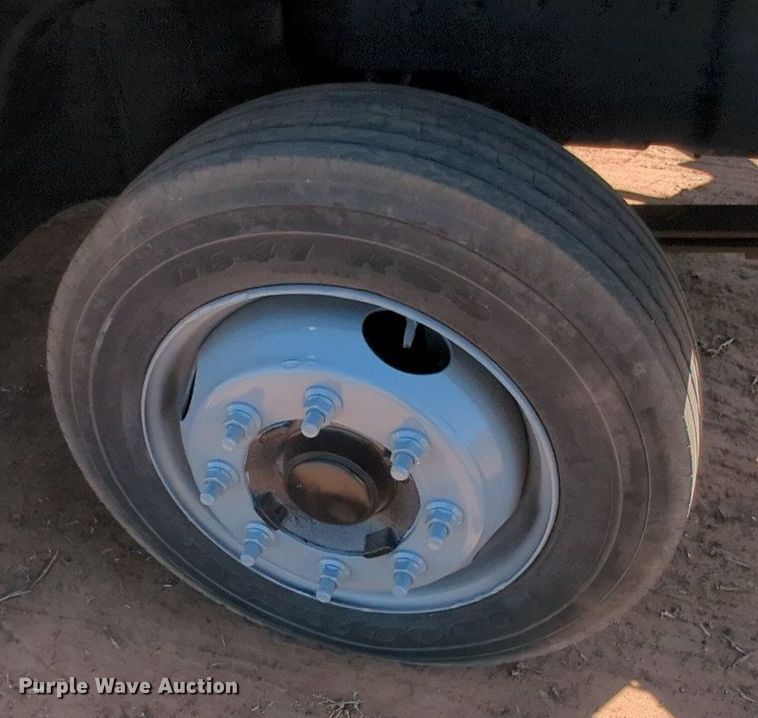 image for item MX9341 2005 Chevrolet C4500  bucket truck