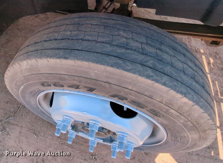 image for item MX9341 2005 Chevrolet C4500  bucket truck