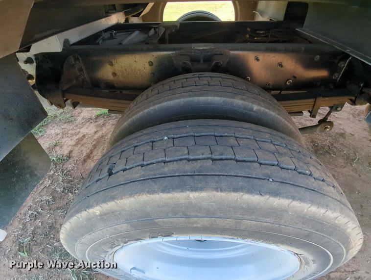 image for item MX9341 2005 Chevrolet C4500  bucket truck