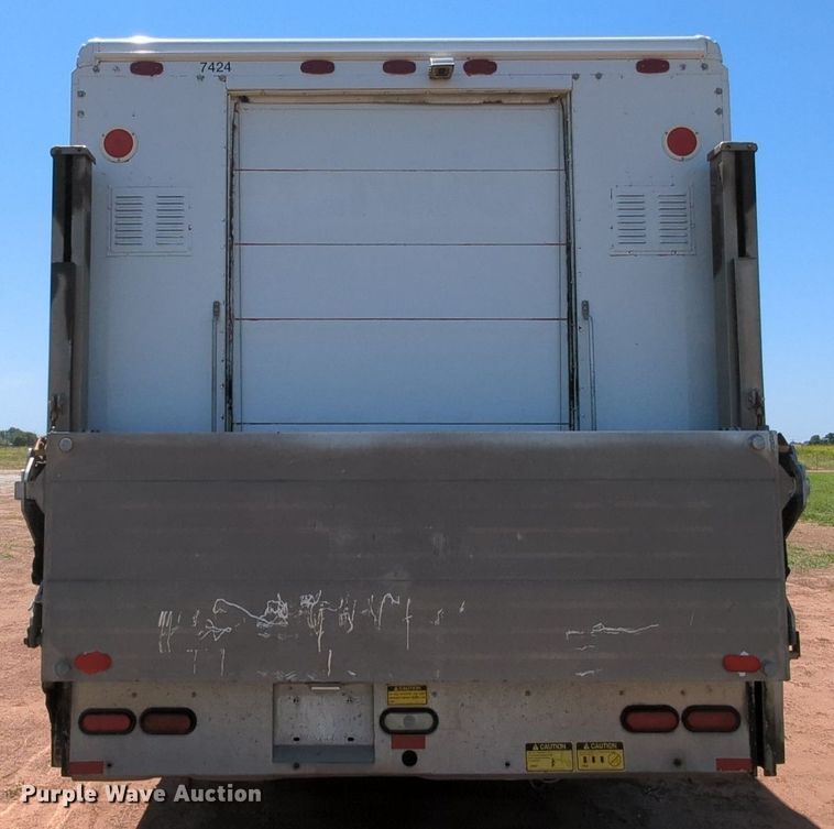 image for item MX9342 2010 Freightliner MT45  delivery van