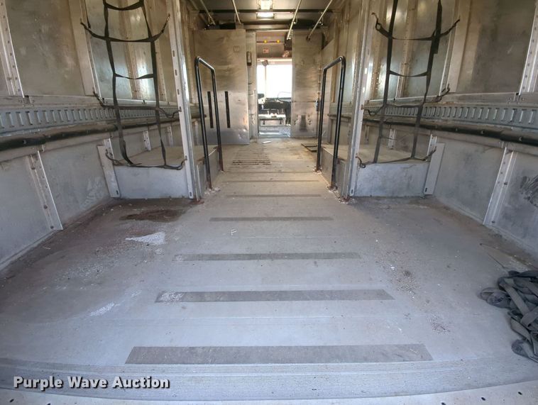 image for item MX9342 2010 Freightliner MT45  delivery van