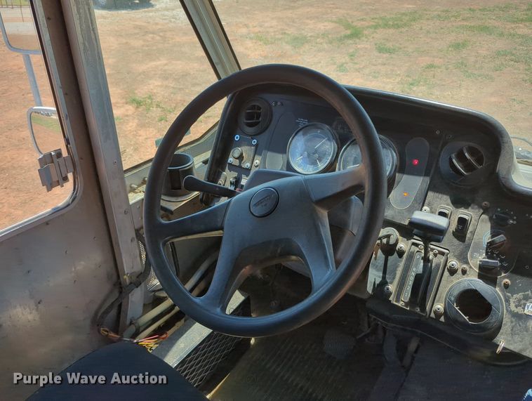 image for item MX9342 2010 Freightliner MT45  delivery van