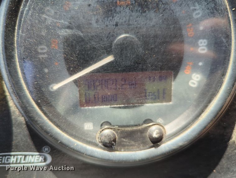 image for item MX9342 2010 Freightliner MT45  delivery van