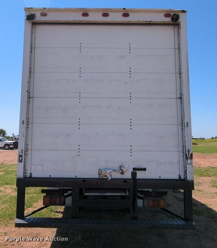 image for item MX9343 1995 Isuzu FRR  box truck