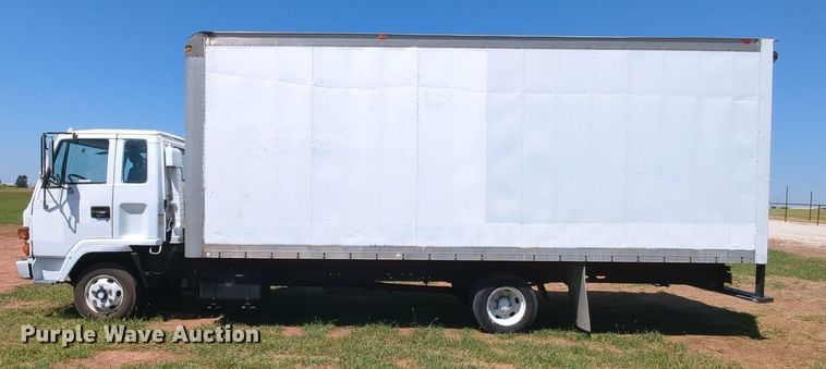image for item MX9343 1995 Isuzu FRR  box truck