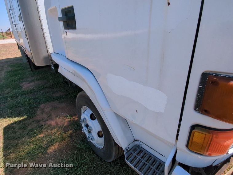 image for item MX9343 1995 Isuzu FRR  box truck