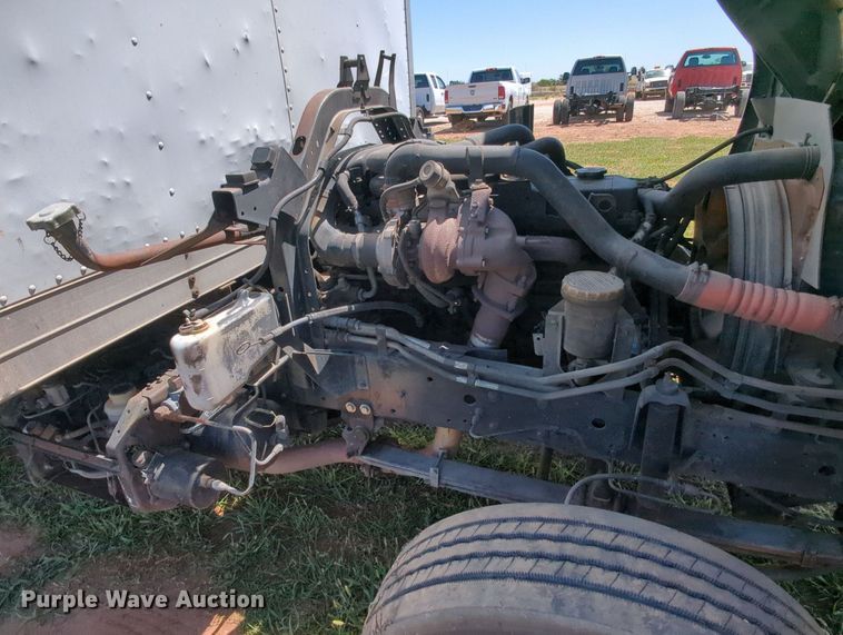 image for item MX9343 1995 Isuzu FRR  box truck