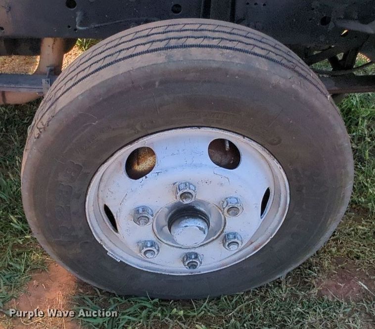 image for item MX9343 1995 Isuzu FRR  box truck