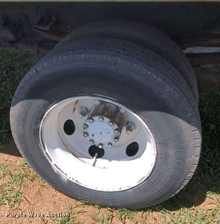 image for item MX9343 1995 Isuzu FRR  box truck