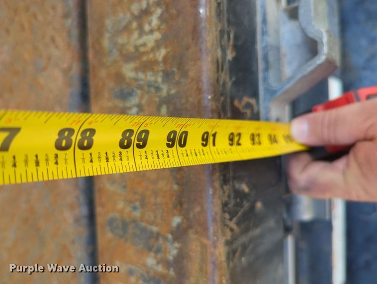 image for item MX9344 2008 Isuzu NPR  Crew Cab box truck