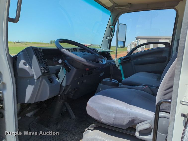 image for item MX9344 2008 Isuzu NPR  Crew Cab box truck