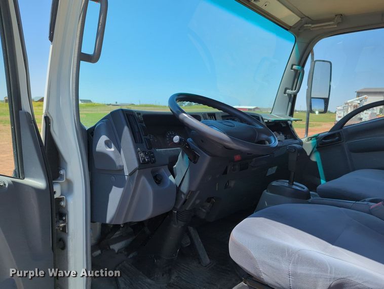 image for item MX9344 2008 Isuzu NPR  Crew Cab box truck