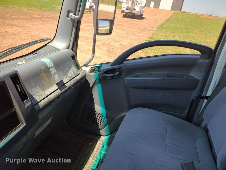 image for item MX9344 2008 Isuzu NPR  Crew Cab box truck