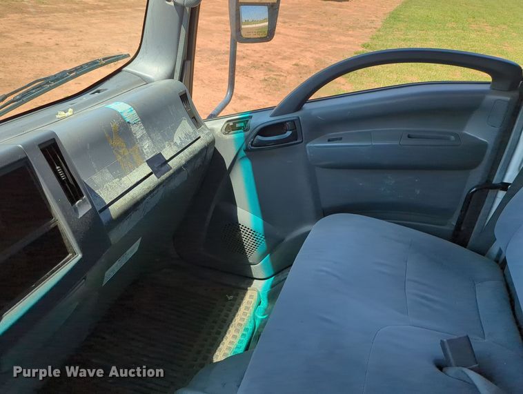 image for item MX9344 2008 Isuzu NPR  Crew Cab box truck