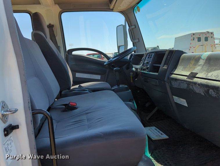 image for item MX9344 2008 Isuzu NPR  Crew Cab box truck