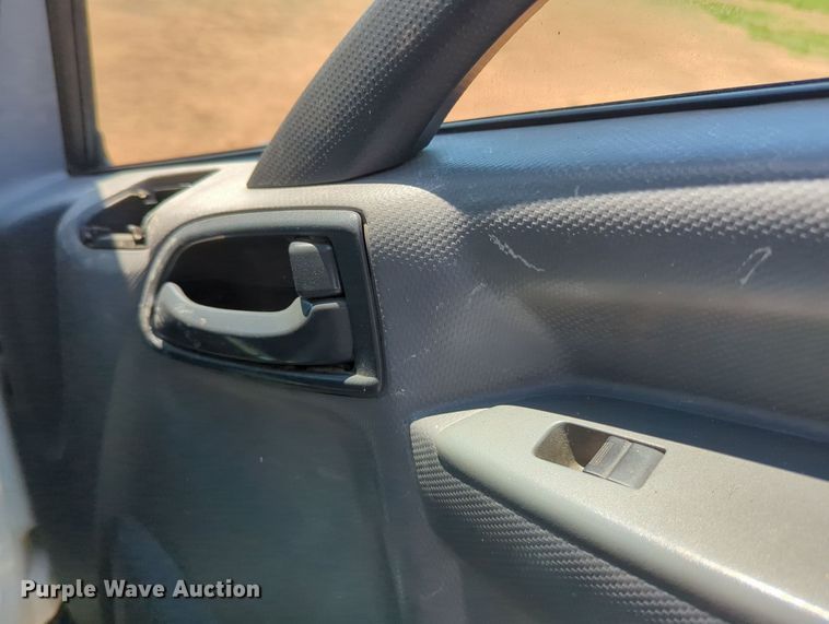 image for item MX9344 2008 Isuzu NPR  Crew Cab box truck