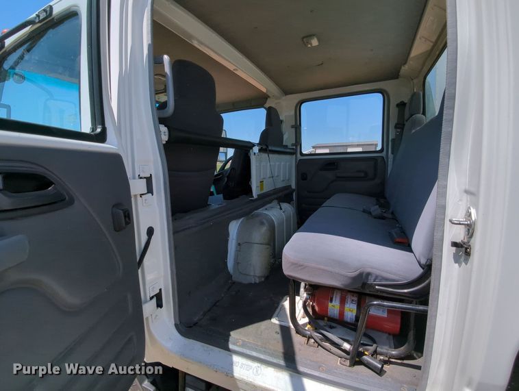 image for item MX9344 2008 Isuzu NPR  Crew Cab box truck