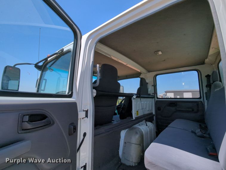 image for item MX9344 2008 Isuzu NPR  Crew Cab box truck