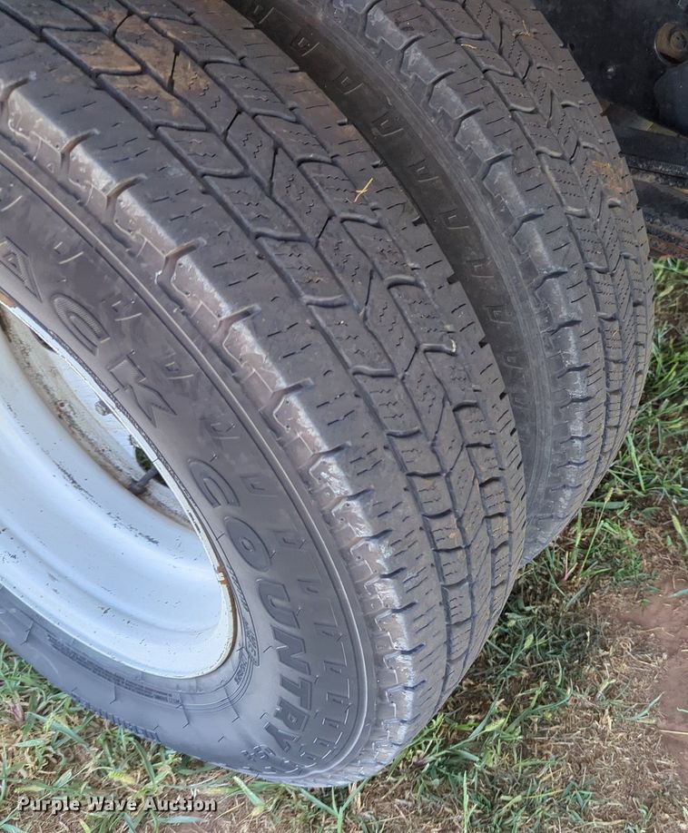 image for item MX9344 2008 Isuzu NPR  Crew Cab box truck