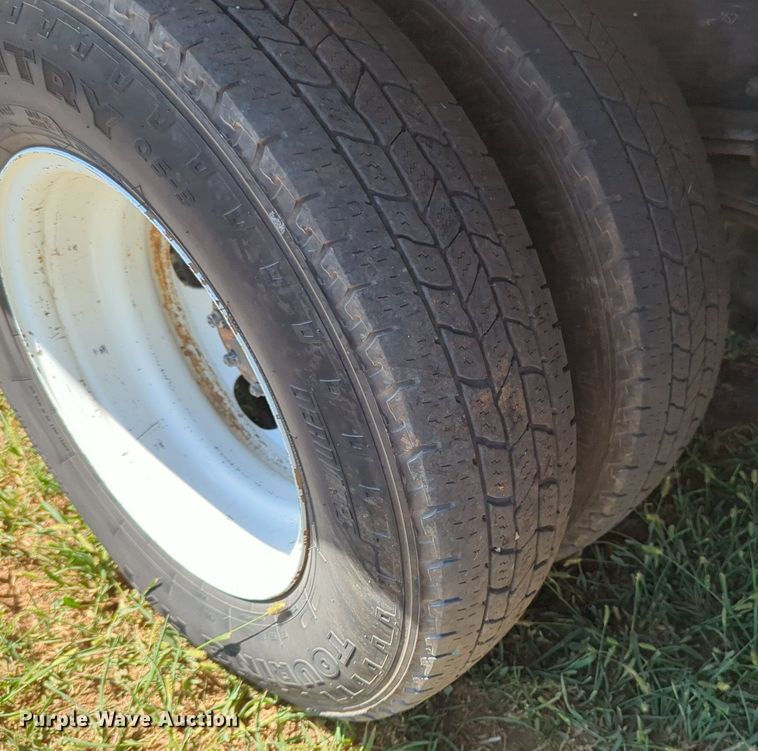 image for item MX9344 2008 Isuzu NPR  Crew Cab box truck