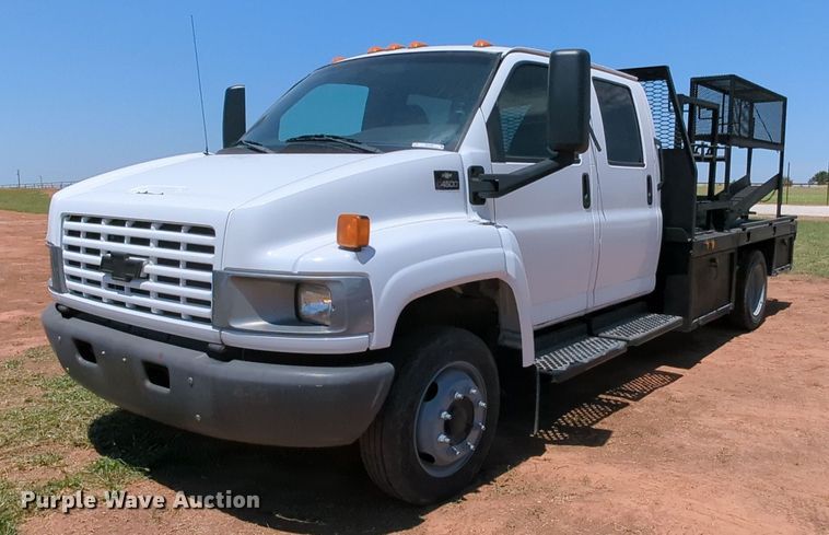 image for item MX9346 2008 Chevrolet C4500  Crew Cab flatbed truck