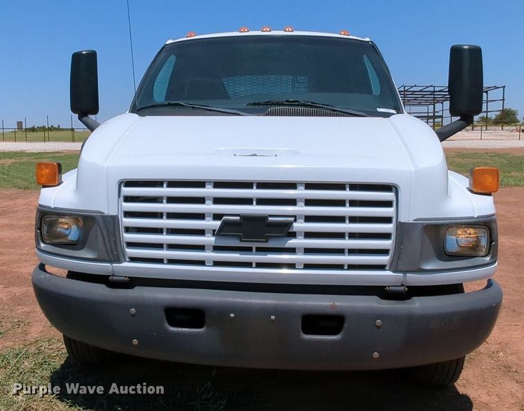 image for item MX9346 2008 Chevrolet C4500  Crew Cab flatbed truck