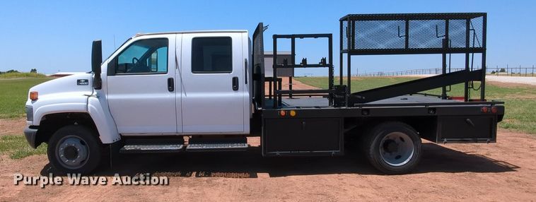image for item MX9346 2008 Chevrolet C4500  Crew Cab flatbed truck