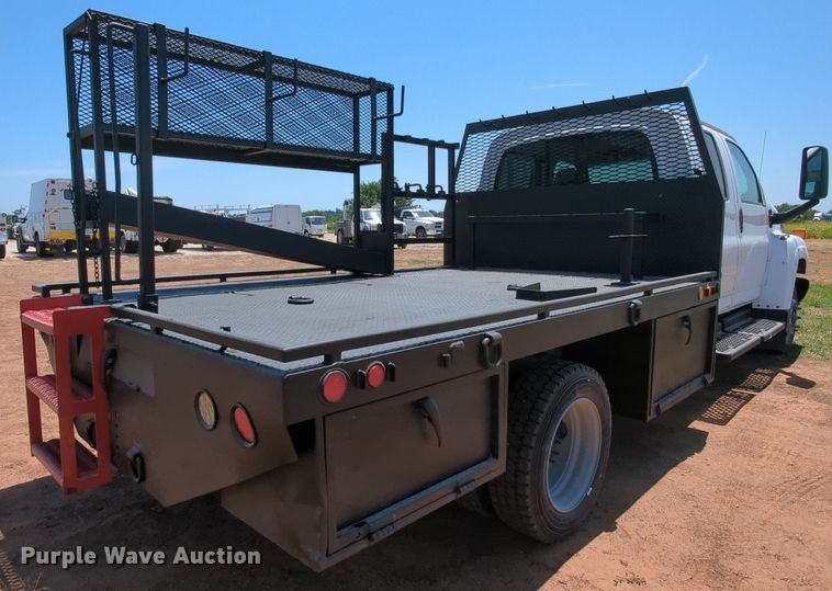 image for item MX9346 2008 Chevrolet C4500  Crew Cab flatbed truck
