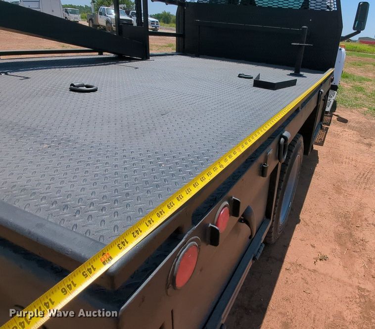 image for item MX9346 2008 Chevrolet C4500  Crew Cab flatbed truck