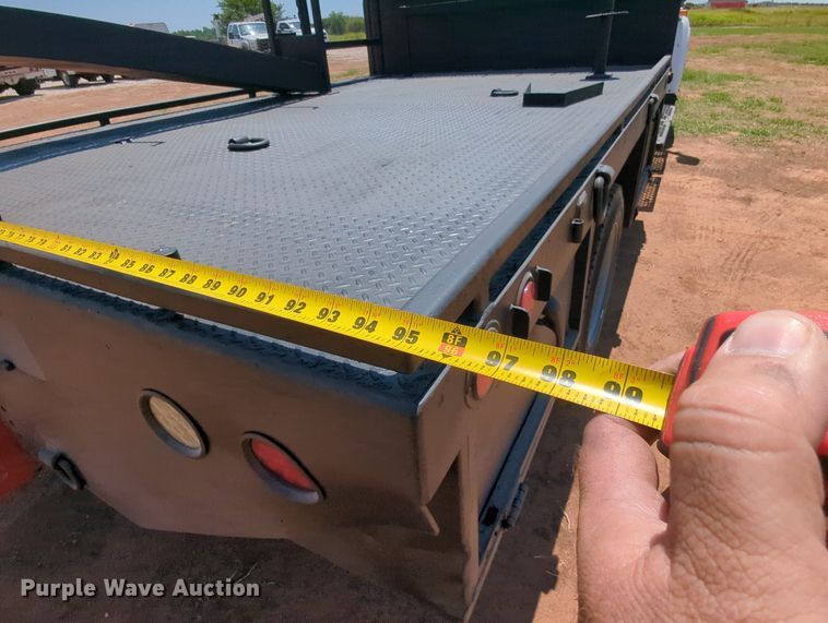 image for item MX9346 2008 Chevrolet C4500  Crew Cab flatbed truck