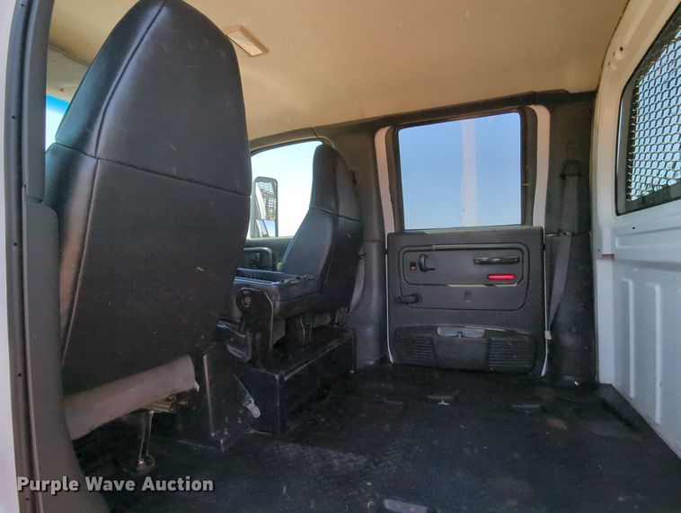 image for item MX9346 2008 Chevrolet C4500  Crew Cab flatbed truck