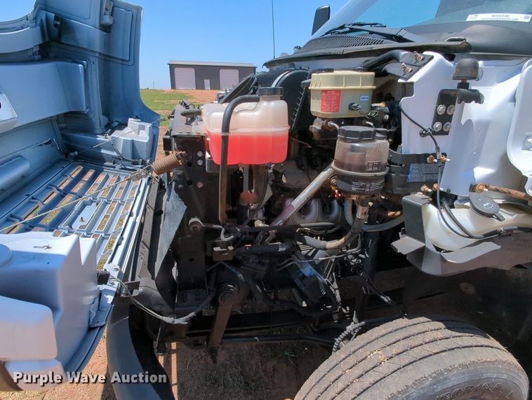 image for item MX9346 2008 Chevrolet C4500  Crew Cab flatbed truck