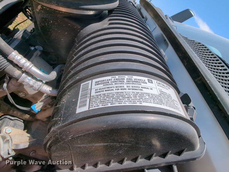 image for item MX9346 2008 Chevrolet C4500  Crew Cab flatbed truck