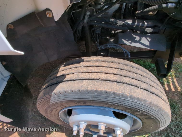 image for item MX9346 2008 Chevrolet C4500  Crew Cab flatbed truck