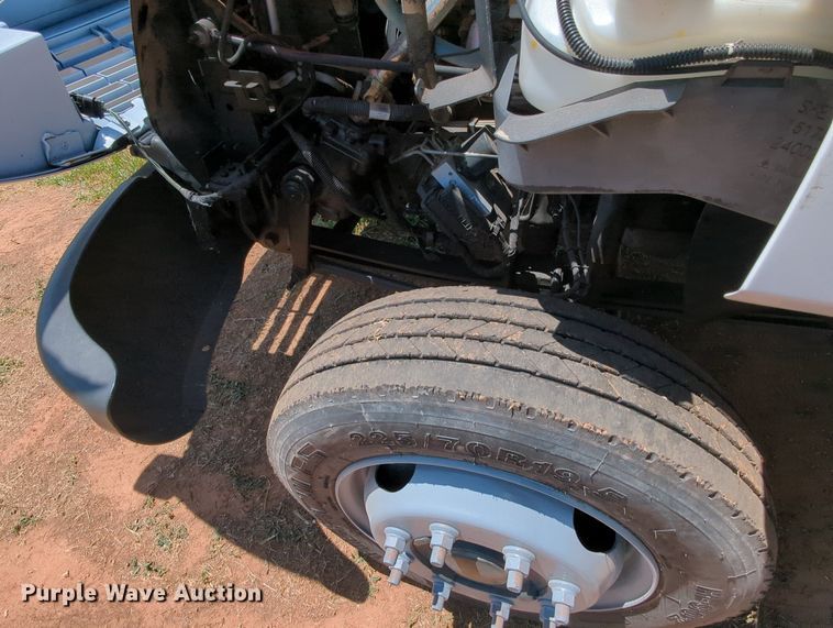 image for item MX9346 2008 Chevrolet C4500  Crew Cab flatbed truck