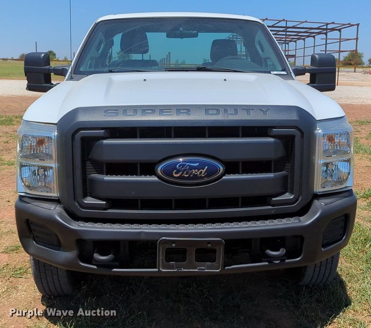 image for item MX9347 2012 Ford F250 Super Duty  pickup truck cab and chassis